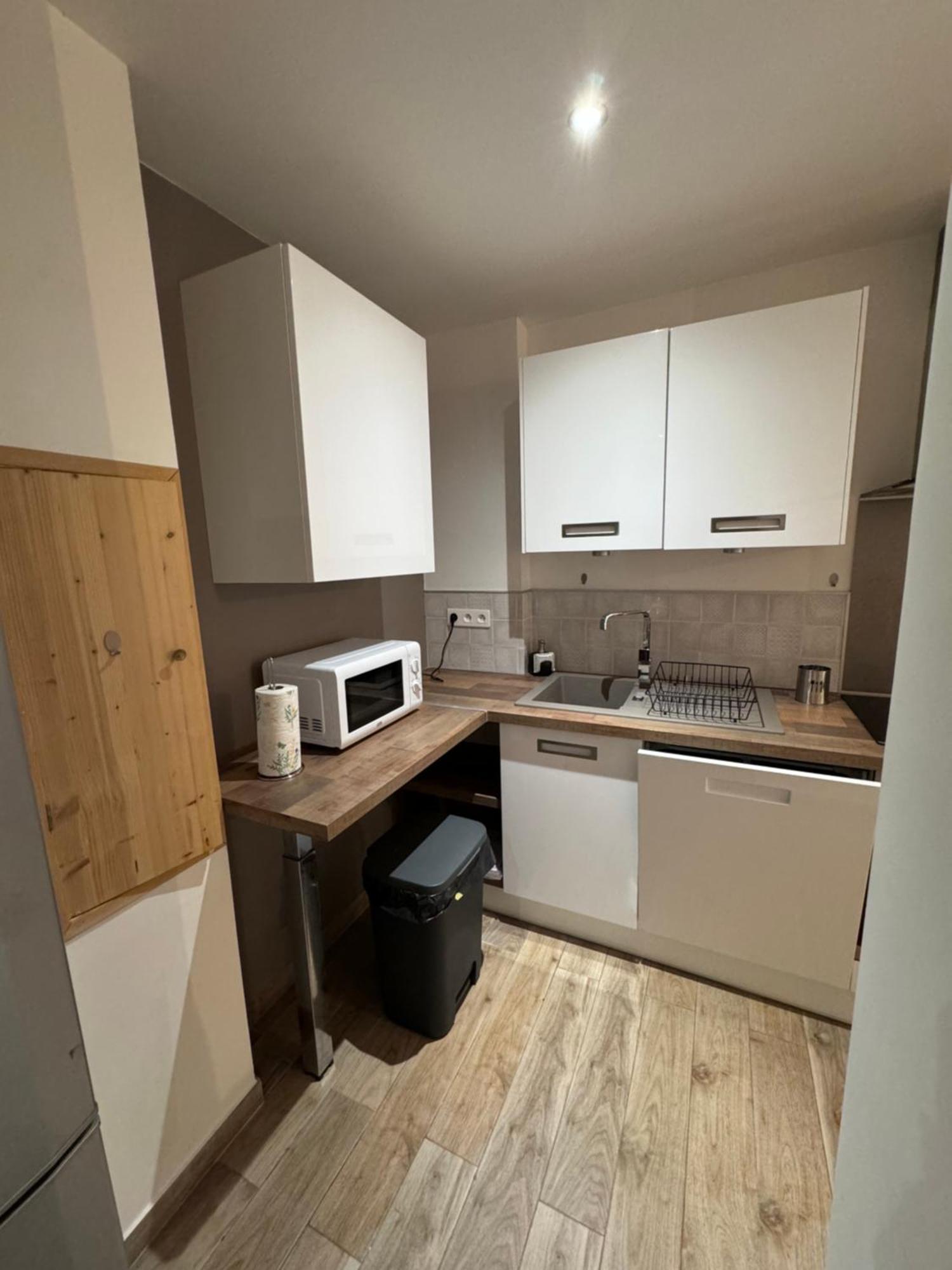 Appartement Avec Jardin Mandelieu Eksteriør billede
