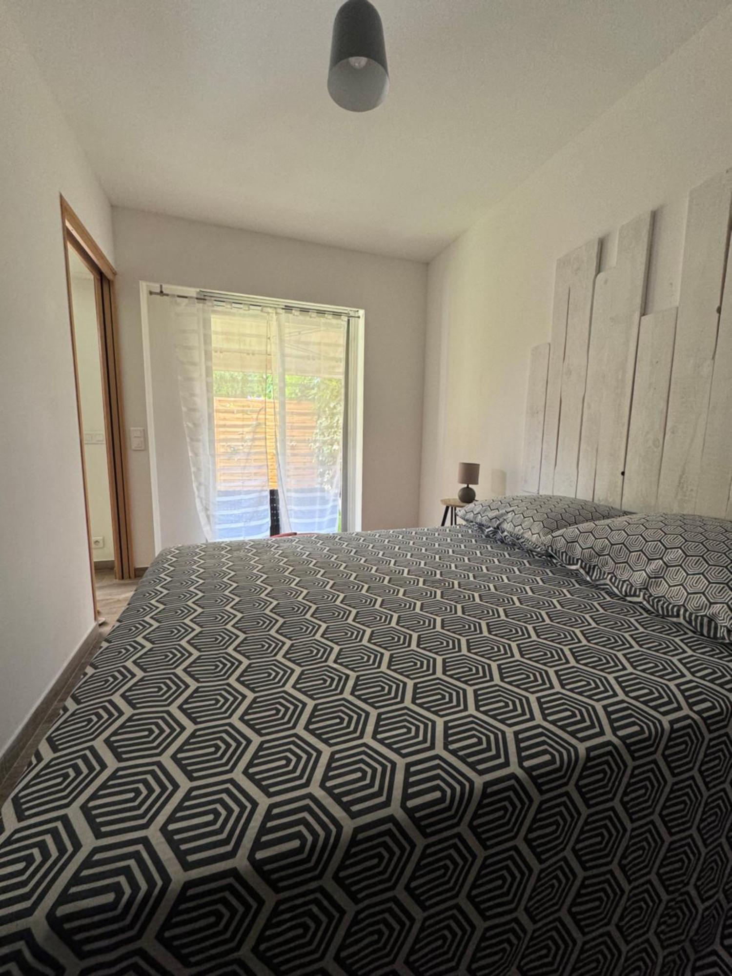 Appartement Avec Jardin Mandelieu Eksteriør billede
